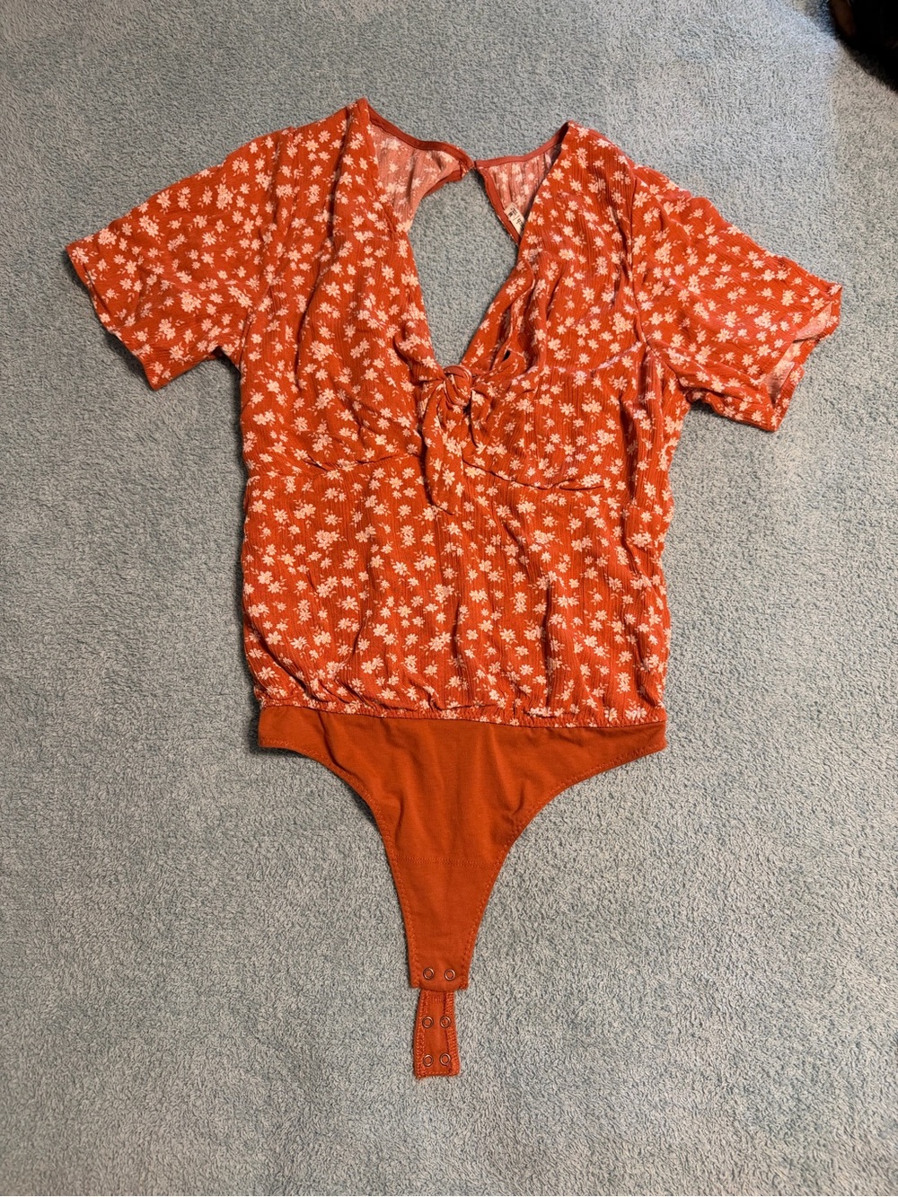 Abercrombie & Fitch Bodysuit Womens Medium Orange Rust Floral Vneck Stretch Boho